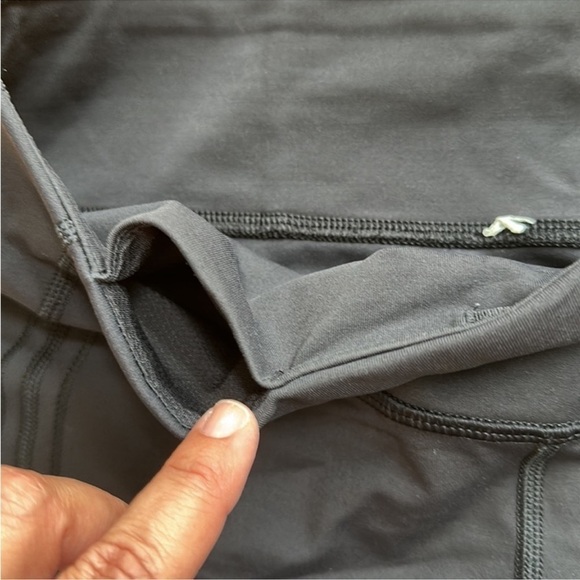 Lululemon Athletica Black Crop Leggings - Picture 3 of 9